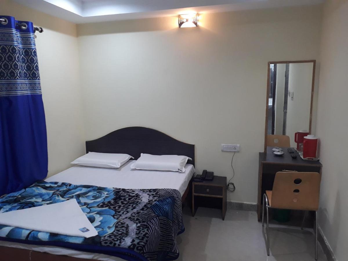Blue Moon Residency Hotel Mysore Exterior photo