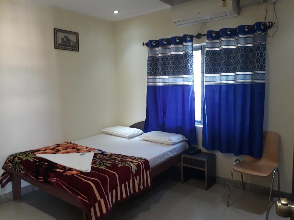 Blue Moon Residency Hotel Mysore Exterior photo