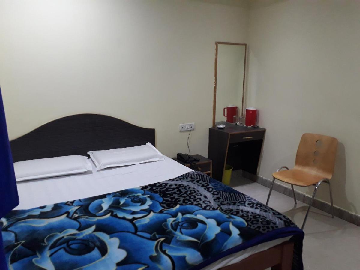 Blue Moon Residency Hotel Mysore Exterior photo