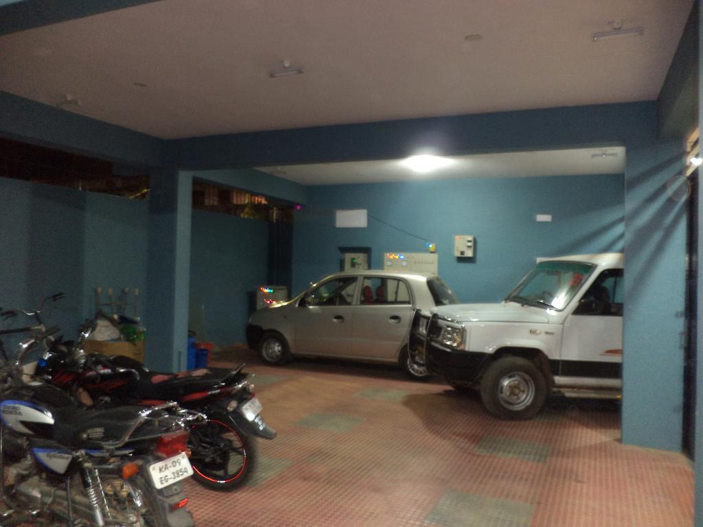 Blue Moon Residency Hotel Mysore Exterior photo